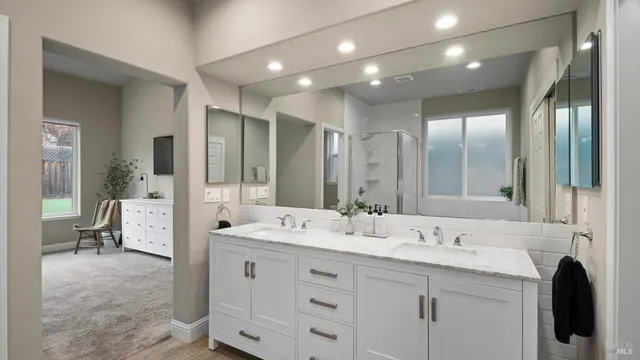 $1,064,950 | 1843 Bella Vista Way, Santa Rosa, CA 95403