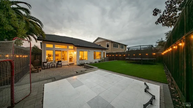 $1,064,950 | 1843 Bella Vista Way, Santa Rosa, CA 95403