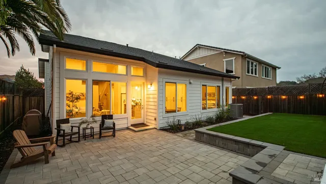 $1,064,950 | 1843 Bella Vista Way, Santa Rosa, CA 95403