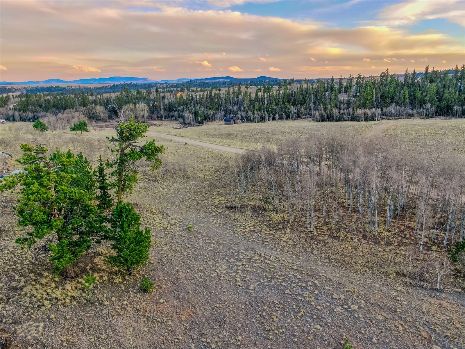 593 Pinto Trail Como, CO 80432 - Photo 5 of 21