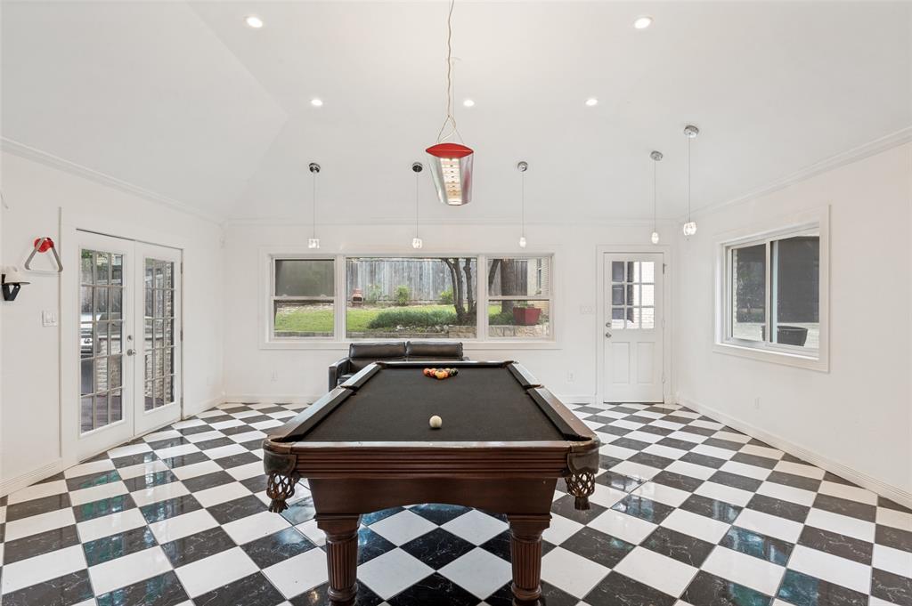 702 North Hampton Road Dallas, TX 75208 - Photo 28 of 35