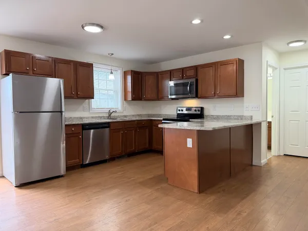 $359,900 | 6 A Red Oak Way, Boscawen, NH 03303