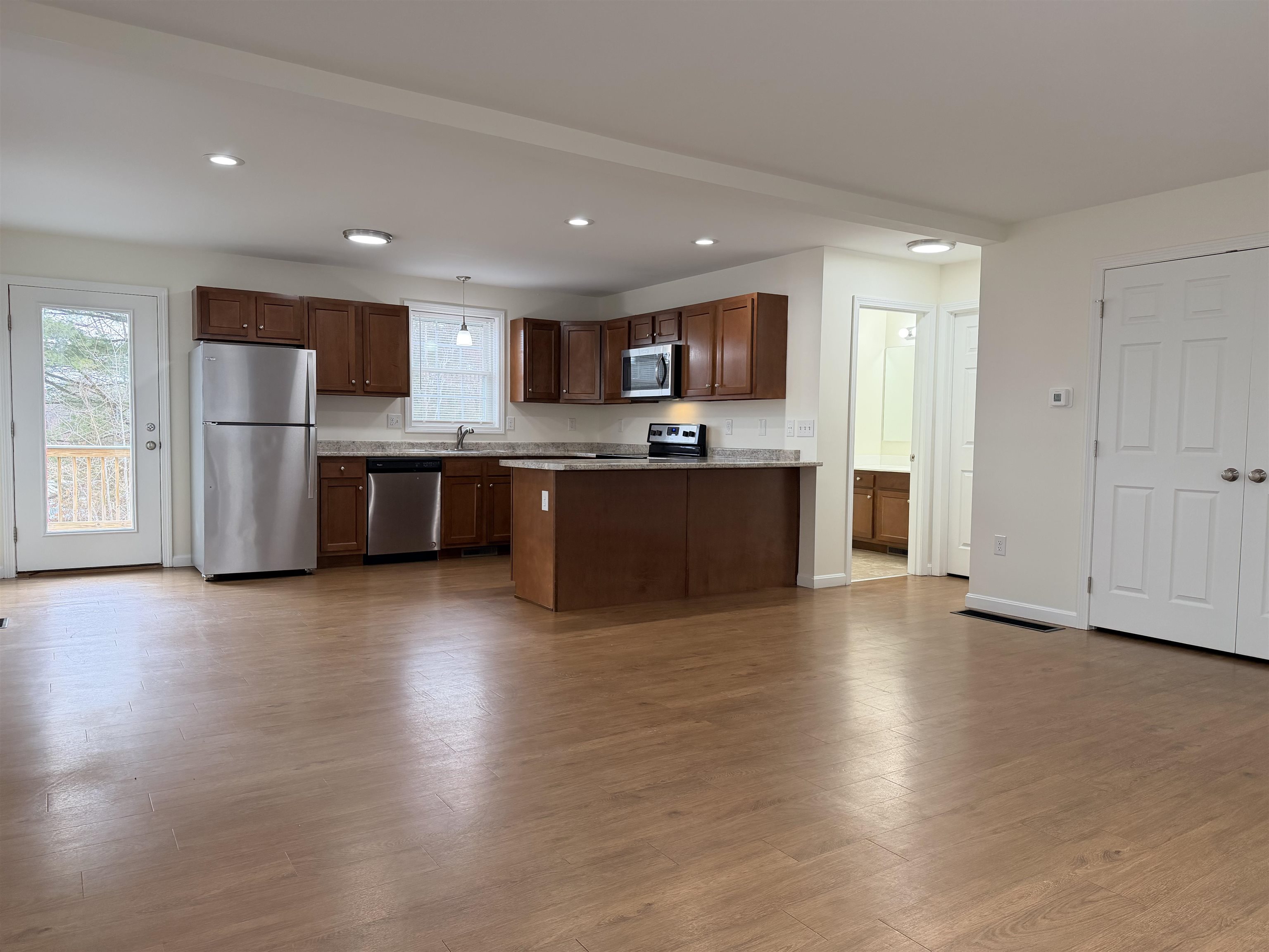 6 A Red Oak Way Boscawen, NH 03303 - Photo 8 of 29