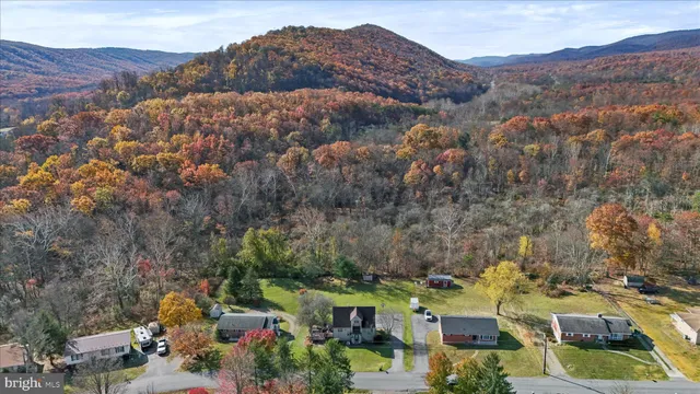 $179,900 | 16502 South Conda Way, Rawlings, MD 21557