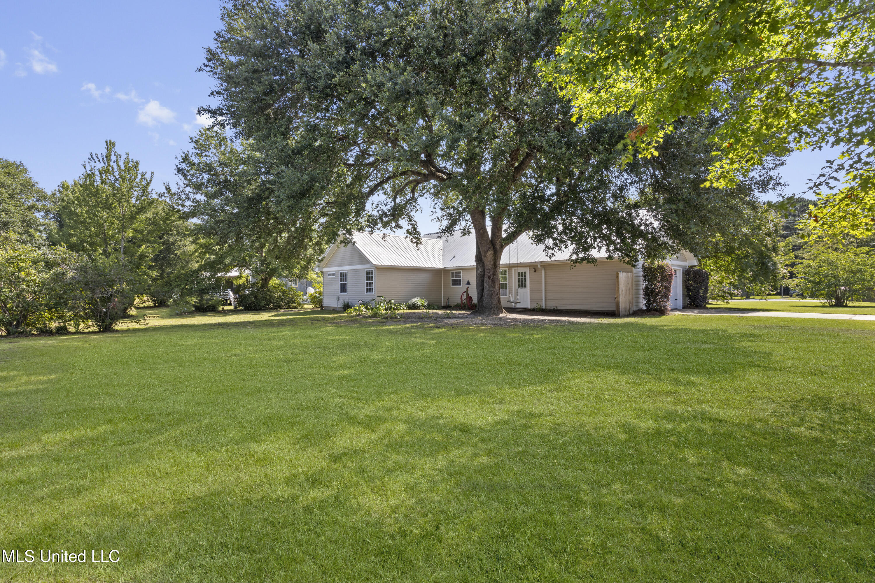 13625 Mt Pleasant Road Vancleave, MS 39565 - Photo 27 of 42 027