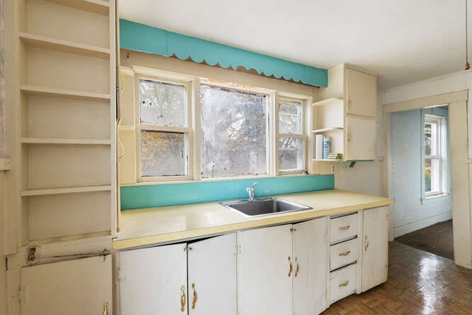 58 Howard Street Lynn, MA 01902 - Photo 12 of 20