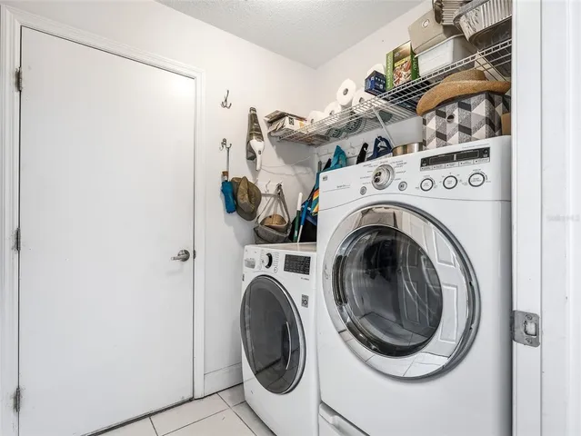 $489,900 | 200 Live Oak Lane, New Smyrna Beach, FL 32168