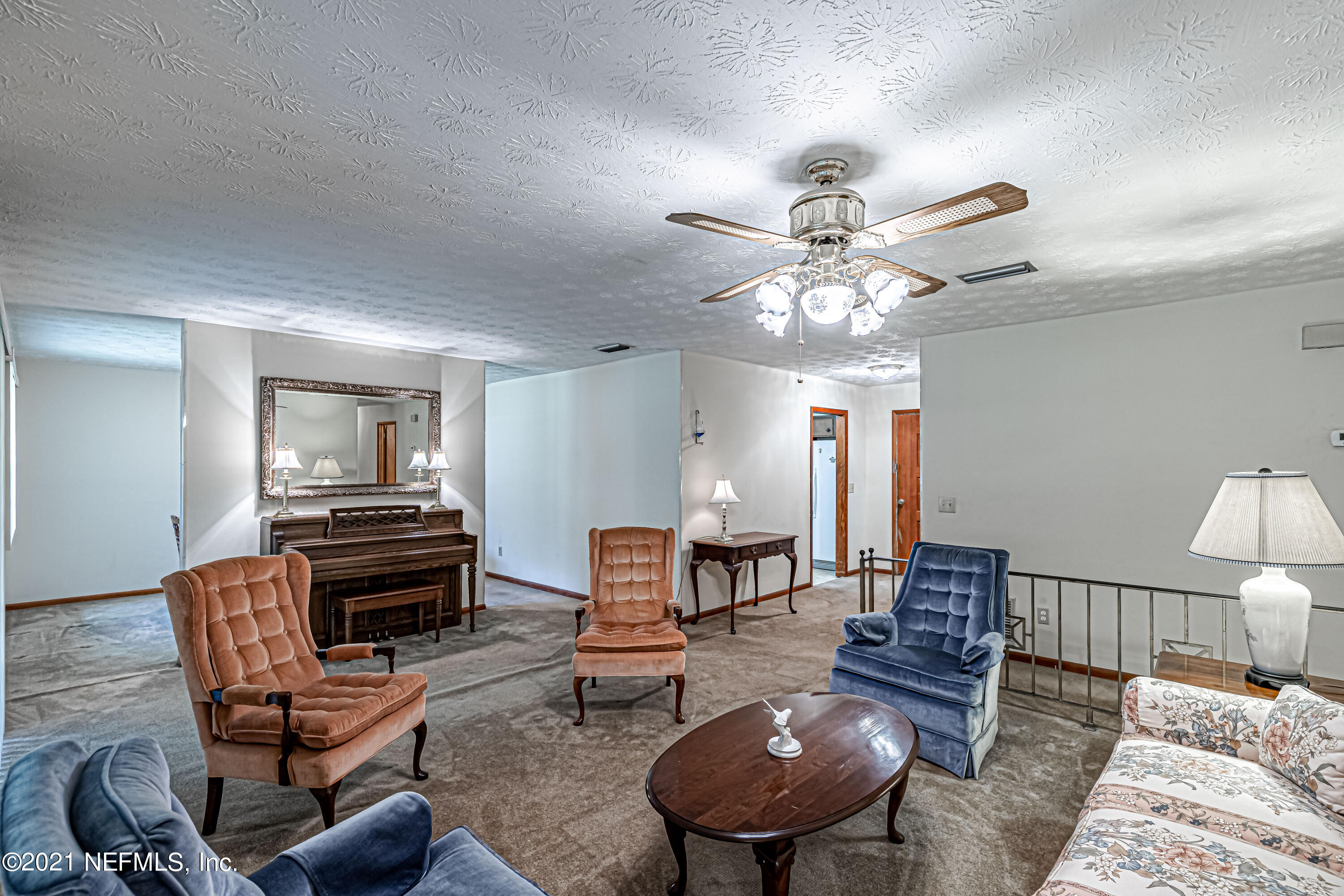 10994 Wingate Road Jacksonville, FL 32218 - Photo 7 of 31 13-Living Room