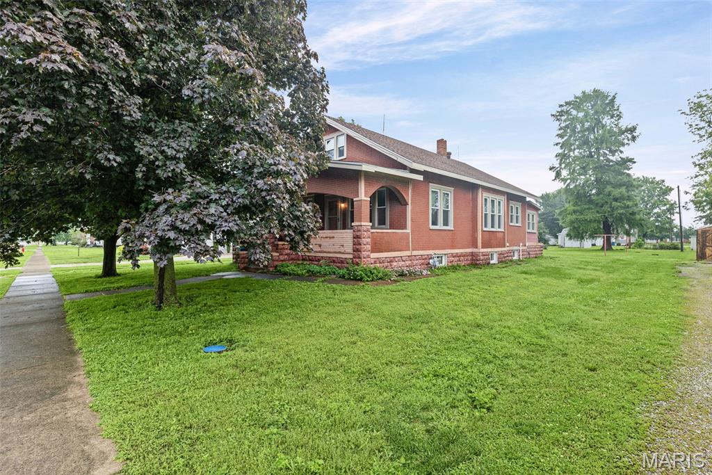 150 North Park Street Hoyleton, IL 62803 - Photo 2 of 48
