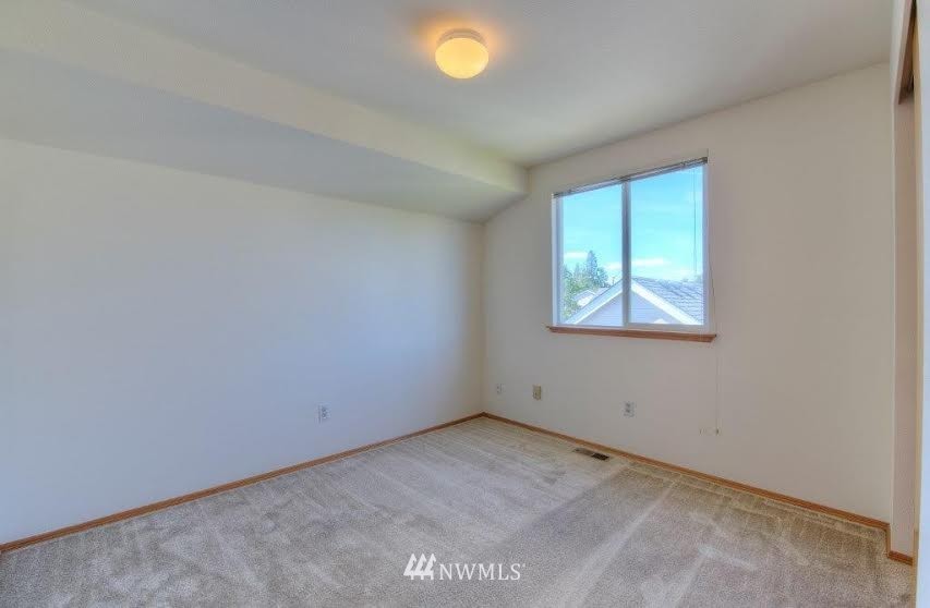 5508 Northeast 3rd Lane Renton, WA 98059 - Photo 14 of 17