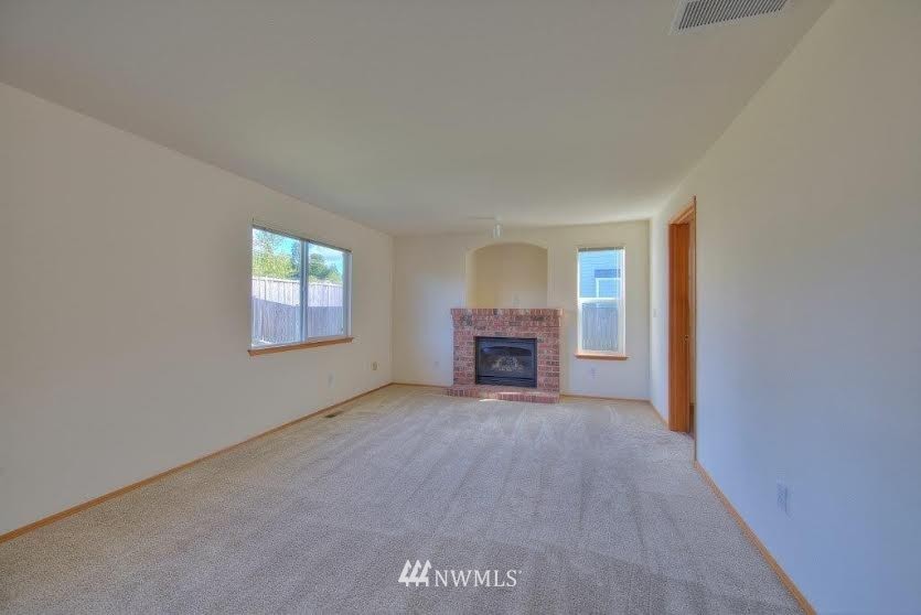 5508 Northeast 3rd Lane Renton, WA 98059 - Photo 8 of 17