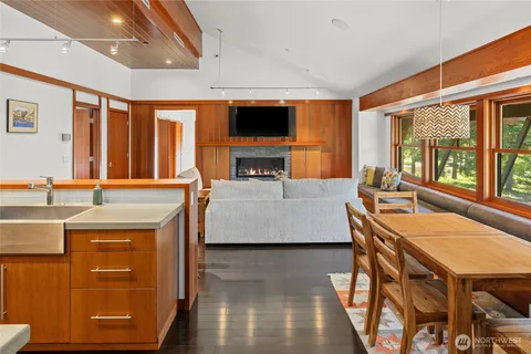 $1,395,000 | 190 Orphan Nugget Lane, Cle Elum, WA 98922