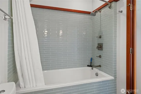 $1,395,000 | 190 Orphan Nugget Lane, Cle Elum, WA 98922