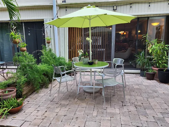 $3,750 | 87200 Overseas Highway, Unit E4, Islamorada, FL 33036