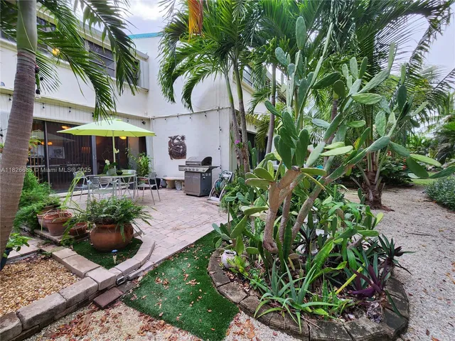 $3,750 | 87200 Overseas Highway, Unit E4, Islamorada, FL 33036