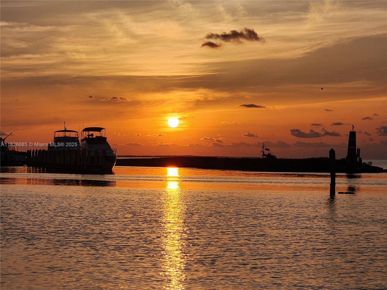 87200 Overseas Highway, Unit E4 Islamorada, FL 33036 - Photo 2 of 40
