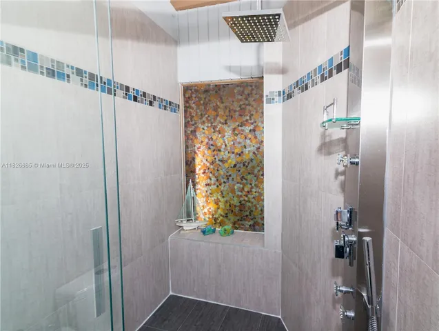 $3,750 | 87200 Overseas Highway, Unit E4, Islamorada, FL 33036