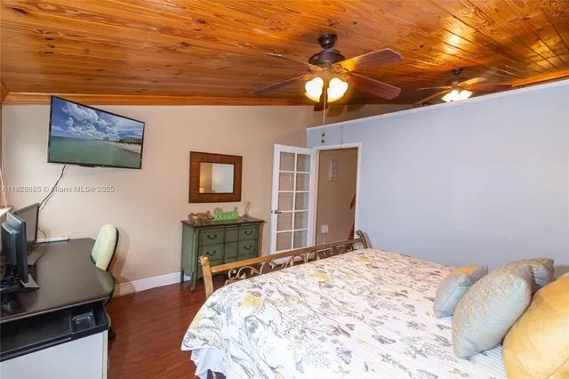 $3,750 | 87200 Overseas Highway, Unit E4, Islamorada, FL 33036