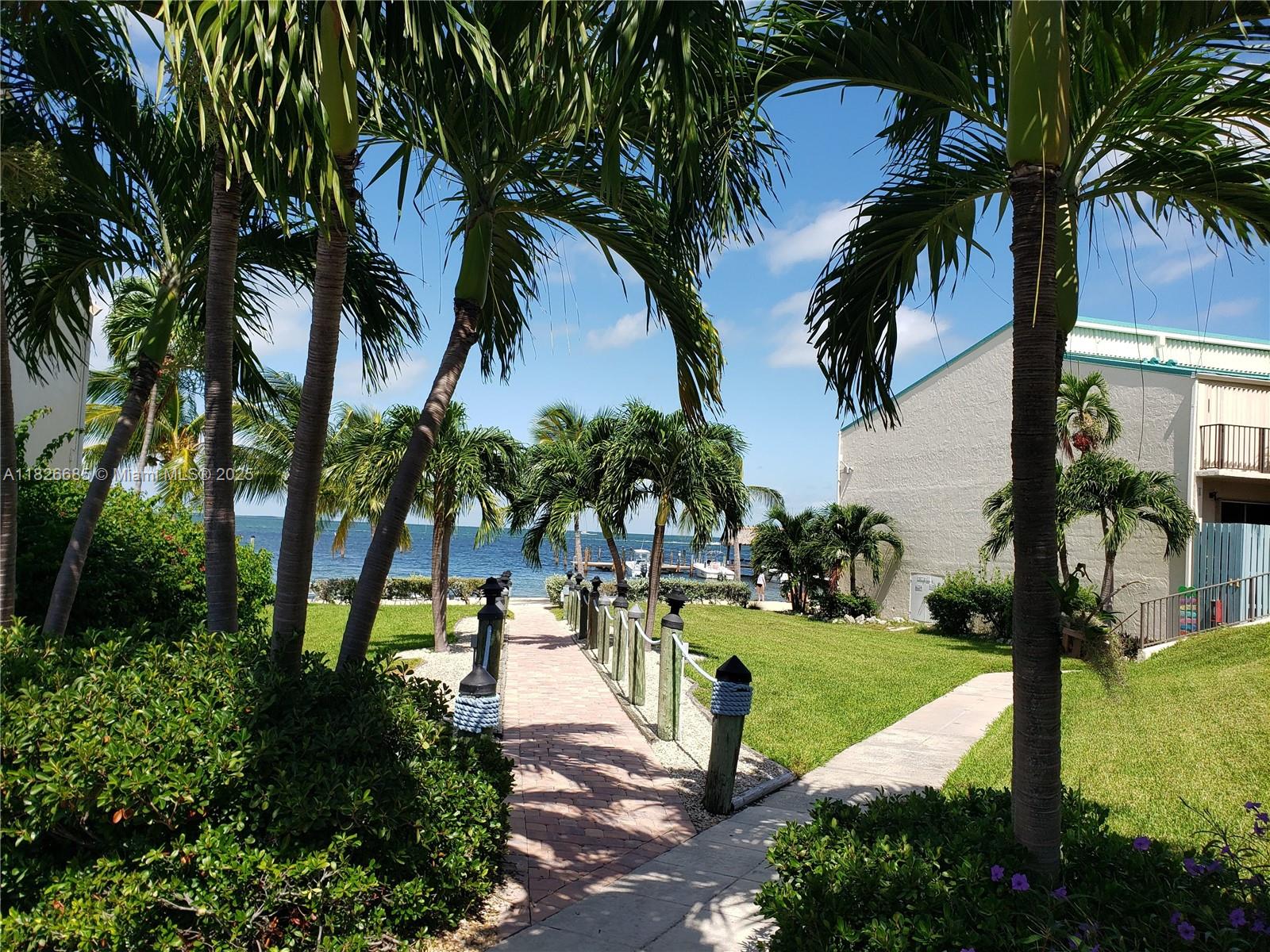 87200 Overseas Highway, Unit E4 Islamorada, FL 33036 - Photo 3 of 40