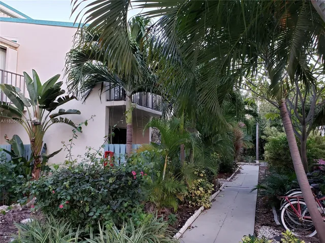 $3,750 | 87200 Overseas Highway, Unit E4, Islamorada, FL 33036