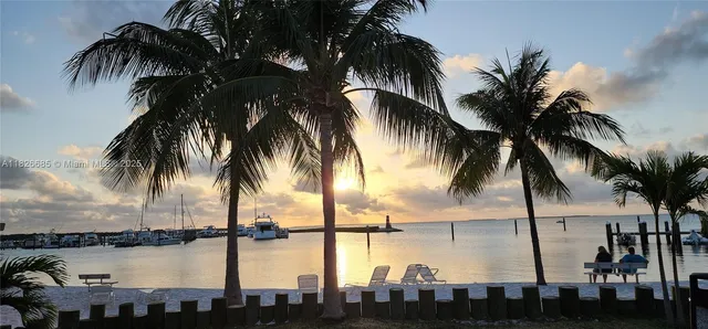 $3,750 | 87200 Overseas Highway, Unit E4, Islamorada, FL 33036