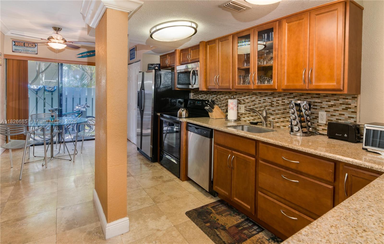 87200 Overseas Highway, Unit E4 Islamorada, FL 33036 - Photo 6 of 40