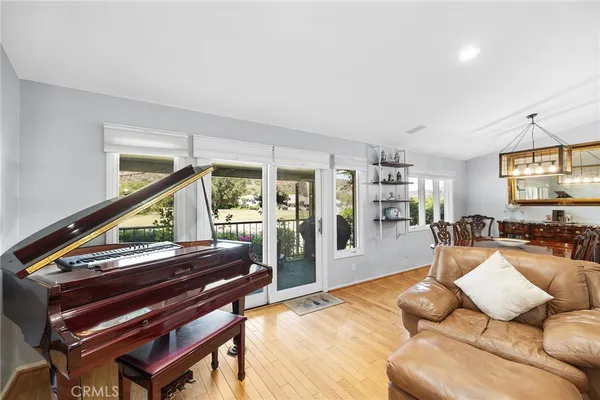 $614,999 | 38335 Oaktree Loop, Murrieta, CA 92562