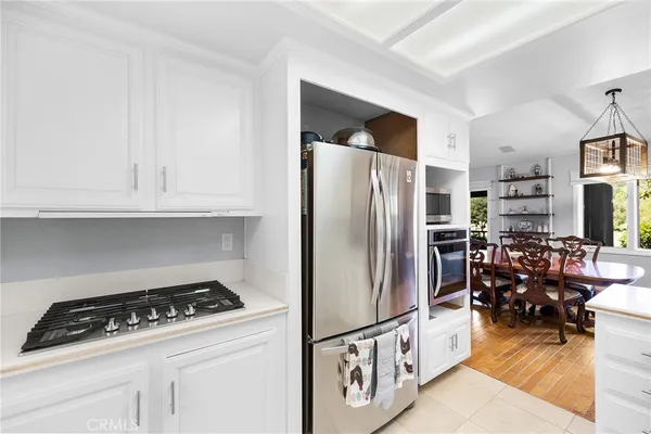 $614,999 | 38335 Oaktree Loop, Murrieta, CA 92562