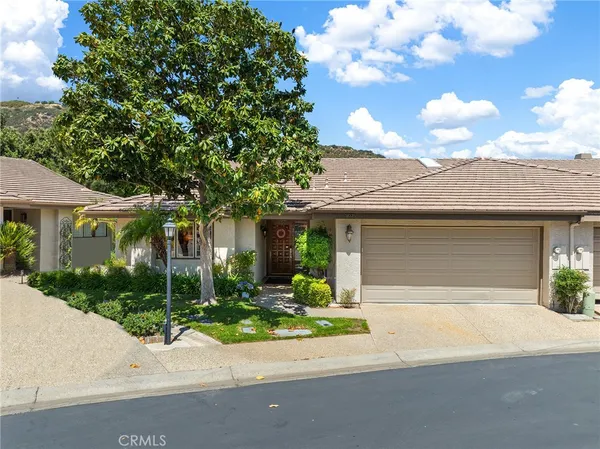 $614,999 | 38335 Oaktree Loop, Murrieta, CA 92562