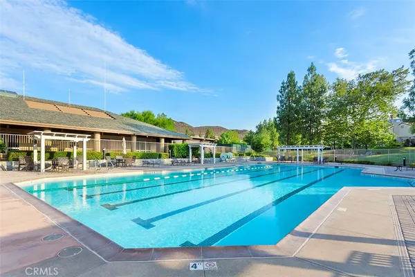 $614,999 | 38335 Oaktree Loop, Murrieta, CA 92562