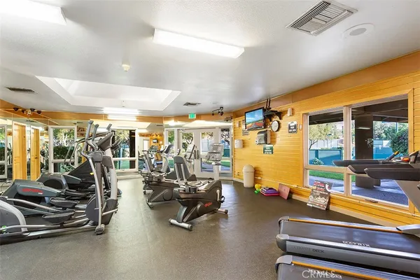 $614,999 | 38335 Oaktree Loop, Murrieta, CA 92562