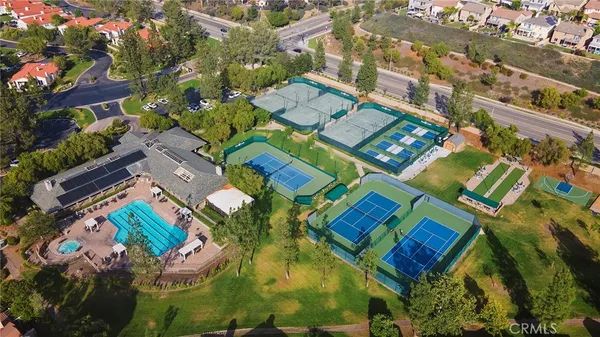 $614,999 | 38335 Oaktree Loop, Murrieta, CA 92562