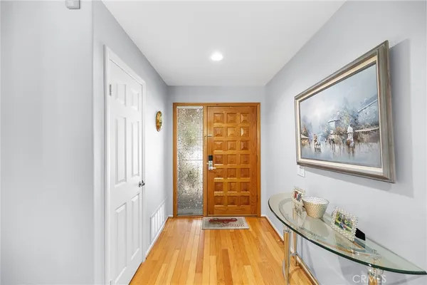 $614,999 | 38335 Oaktree Loop, Murrieta, CA 92562