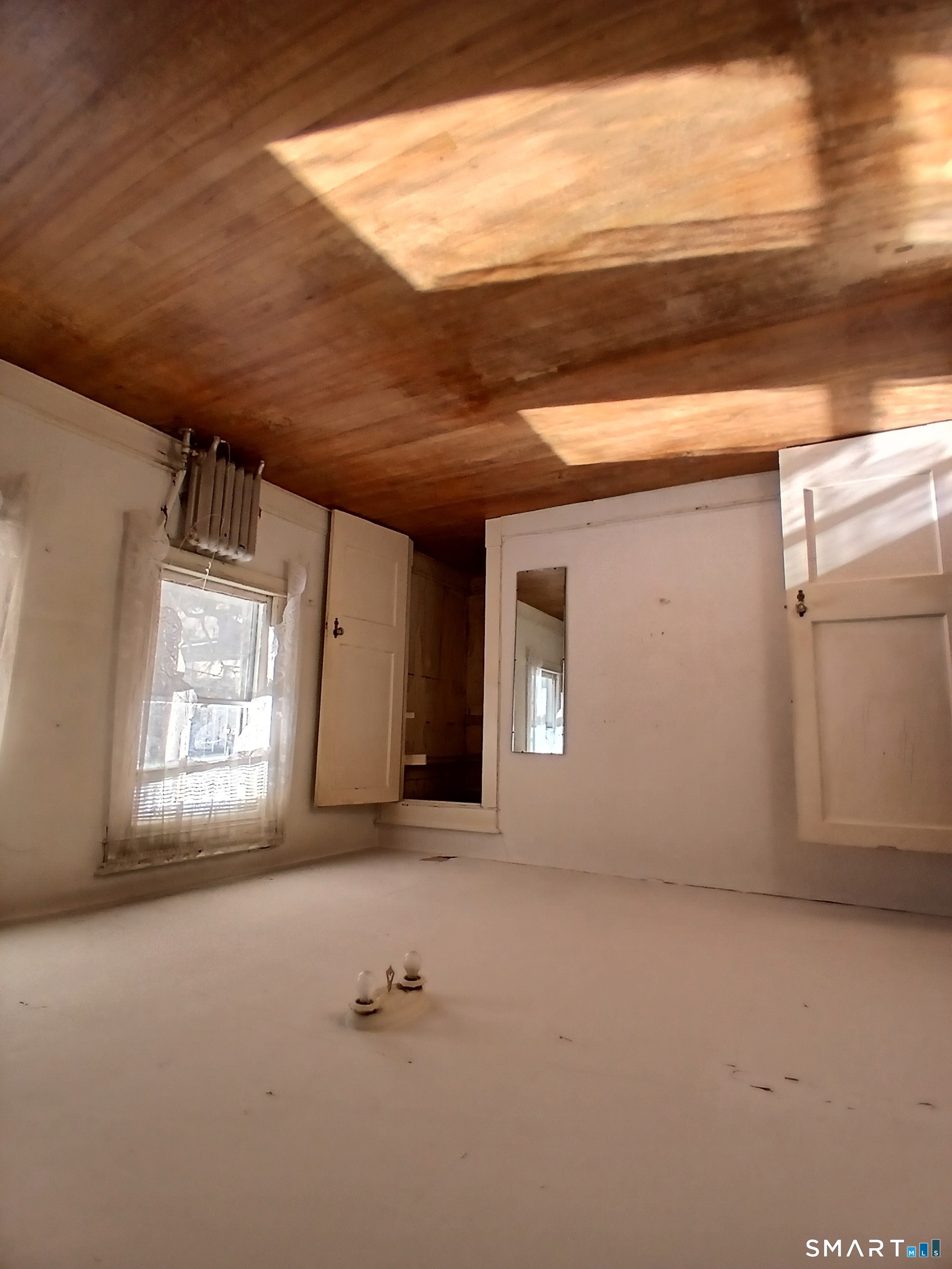 127 Maple Street Norwich, CT 06360 - Photo 8 of 11