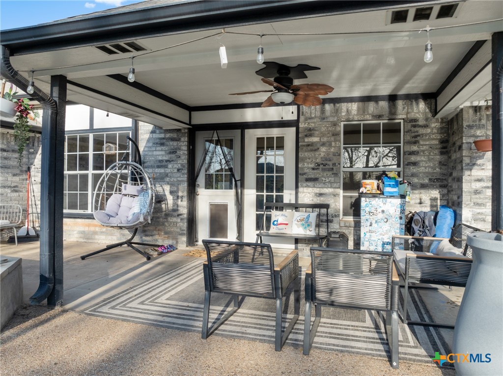 711 Mueller Street Copperas Cove, TX 76522 - Photo 35 of 48 a dining room with furniture