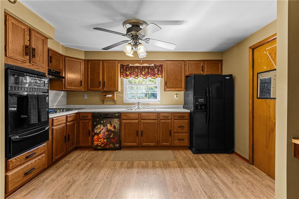 1365 Venetia Road Eighty Four, PA 15330 - Photo 8 of 30 Kitchen 1365 Venetia Rd