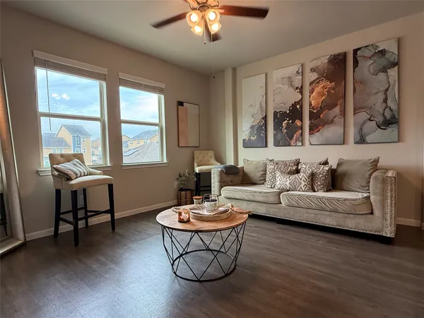 $234,900 | 3610 Vista Pointe Drive, Pasadena, TX 77504
