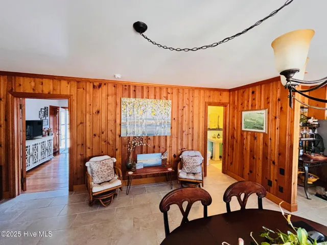 $345,000 | 302 Oak Drive, Washington, NC 27889