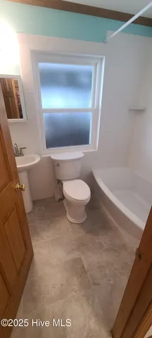 $345,000 | 302 Oak Drive, Washington, NC 27889