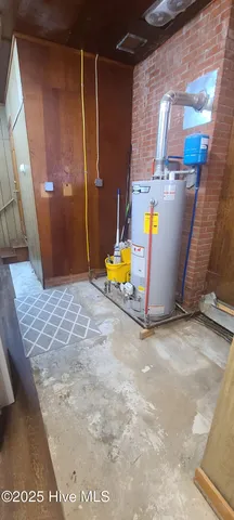 $345,000 | 302 Oak Drive, Washington, NC 27889