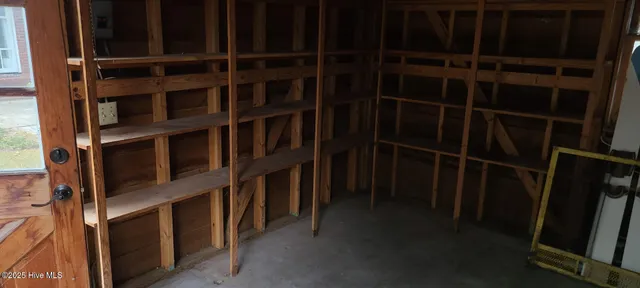 $345,000 | 302 Oak Drive, Washington, NC 27889