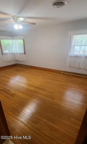 $345,000 | 302 Oak Drive, Washington, NC 27889