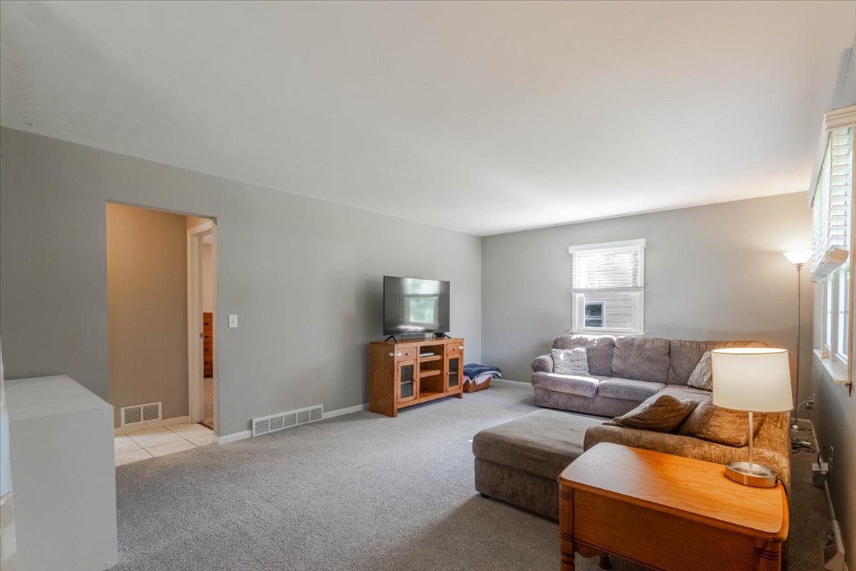 901 Ruston Avenue Normal, IL 61761 - Photo 12 of 40
