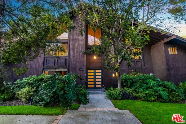 $9,750 | 4635 Clybourn Avenue, Toluca Lake, CA 91602