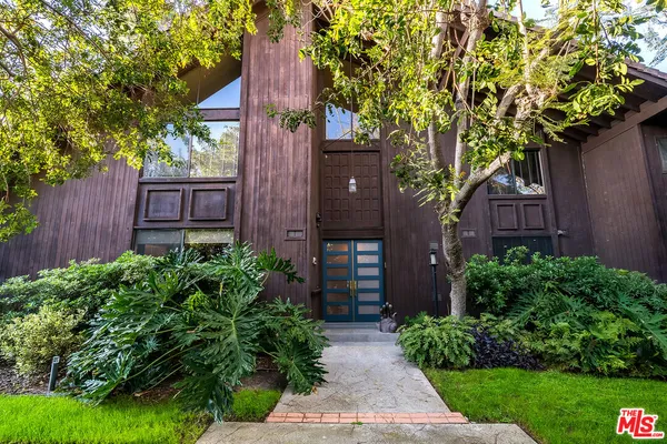 $9,750 | 4635 Clybourn Avenue, Toluca Lake, CA 91602