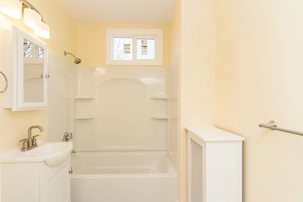 $2,295 | 3 Atlantic Avenue, Attleboro, MA 02703