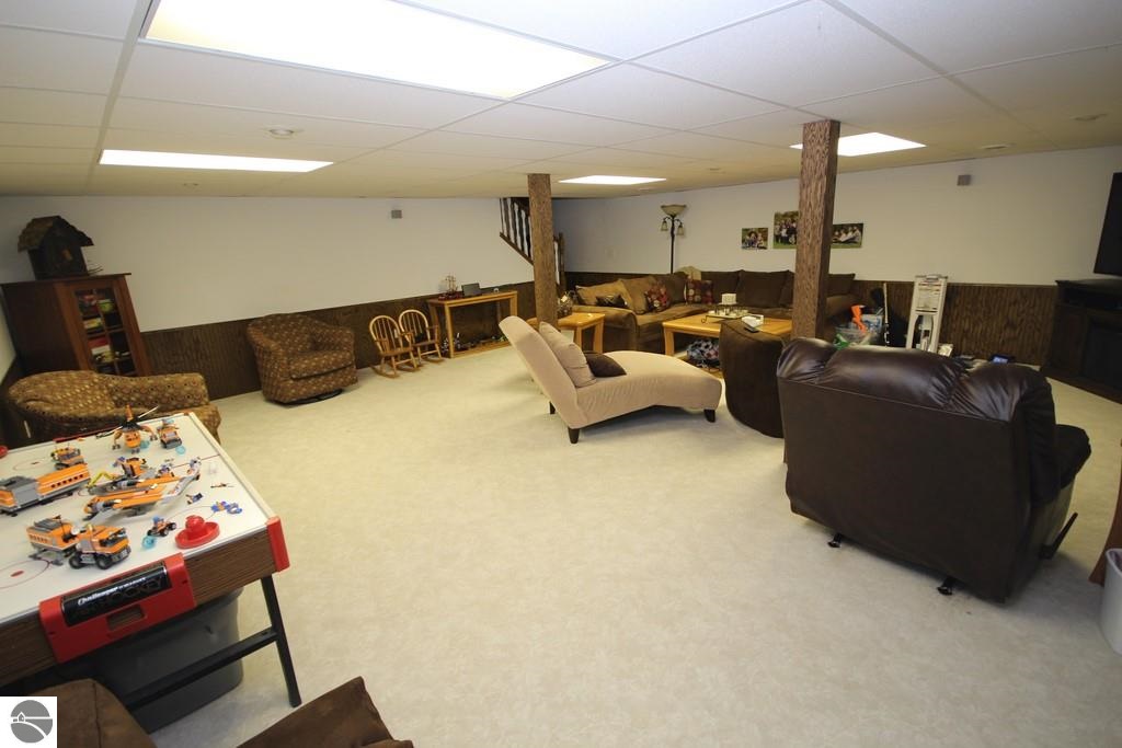 5543 South Gilmore Road Mount Pleasant, MI 48858 - Photo 16 of 23 1794243-15.JPG