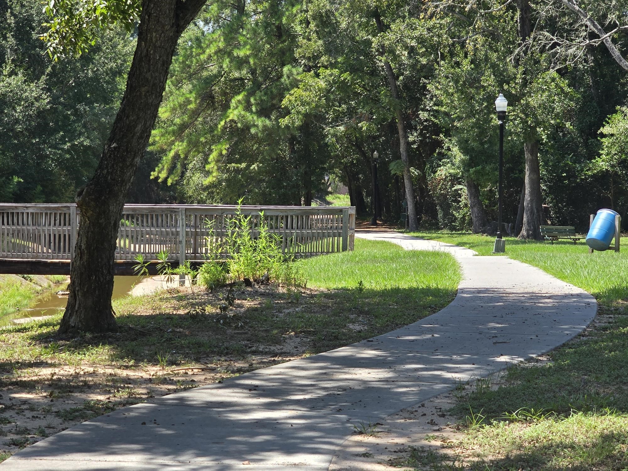 600 Hilliard Street, Unit 2 Conroe, TX 77301 - Photo 20 of 21 a view of a park