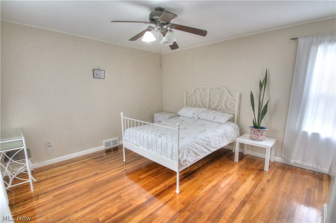 5135 Bridgewater Road Cleveland, OH 44124 - Photo 18 of 24