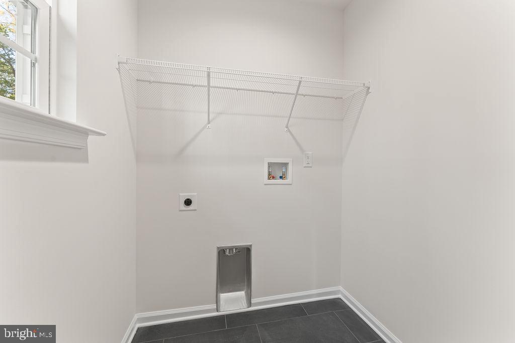 729 Vawter Corner Road Louisa, VA 23093 - Photo 28 of 50 a view of a small space